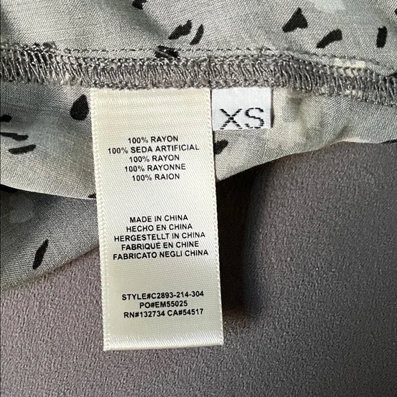 cloth & stone Olive Floral Button-Down Shirt - Picture 4 of 5